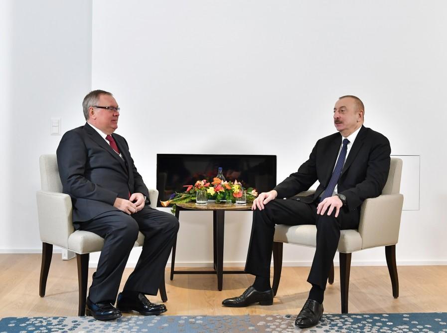 İlham Əliyevin “VTB-Bank”ın prezidenti ilə görüşü oldu<b style="color:red"></b>