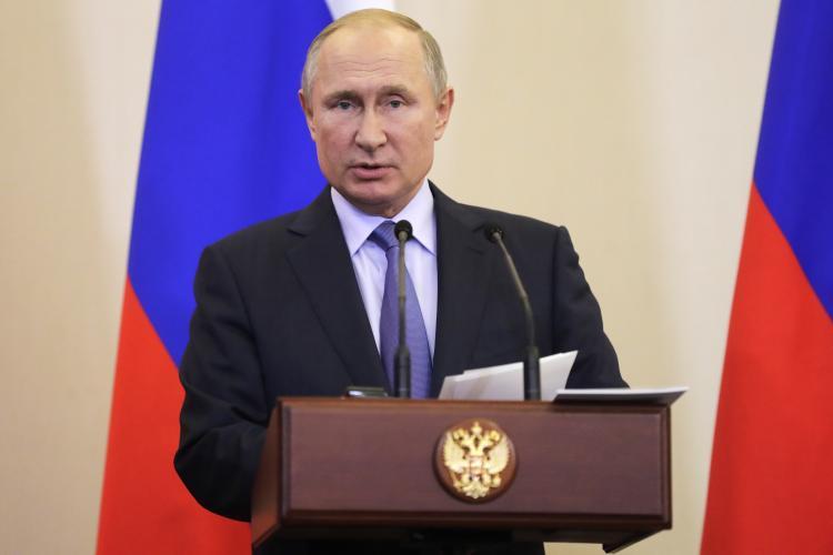 Putin: “Suriyadakı vəziyyət Konstitusiya komitəsinin işinə başlamasına mane olmamalıdır”<b style="color:red"></b>