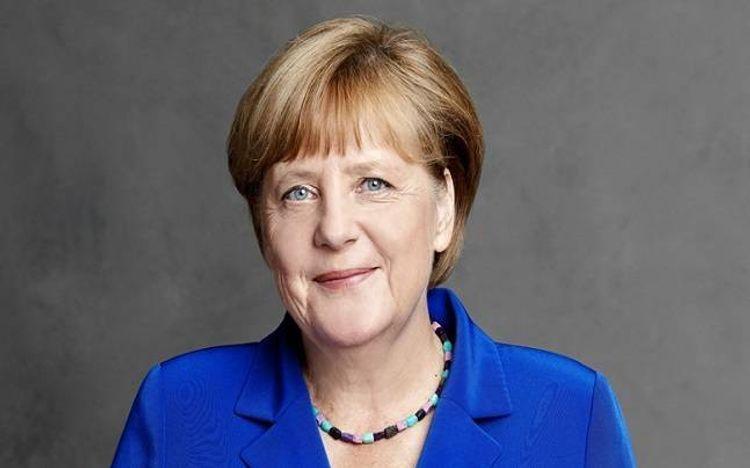 Merkel: “Almaniya Türkiyənin suriyalı qaçqınları qəbul etməsini təqdir edir”<b style="color:red"></b>