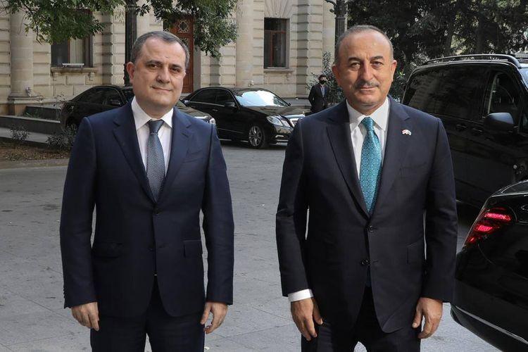 Ceyhun Bayramov Mevlud Çavuşoğlu ilə görüşdü<b style="color:red"></b>