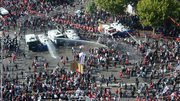 Bayram günündə Türkiyə döyüş meydanına döndü<b style="color:red"> (FOTO, VİDEO)</b>