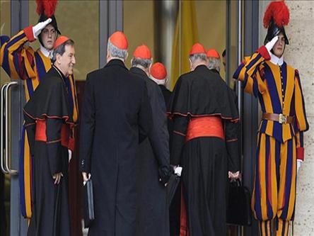 Vatikanda bacadan yenə qara tüstü çıxdı<b style="color:red"></b>