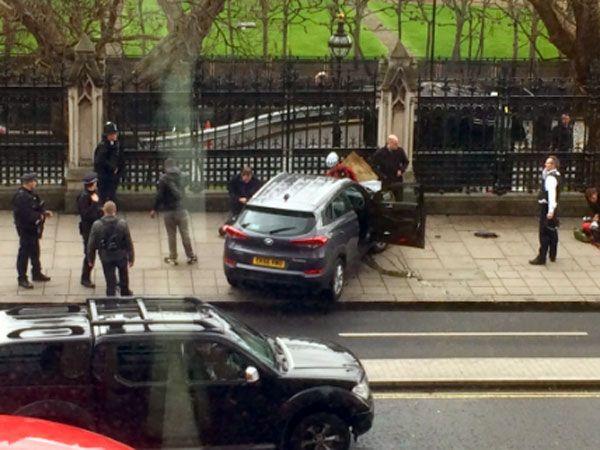 Londonda terror aktı nəticəsində 2 nəfər öldü<b style="color:red"></b>