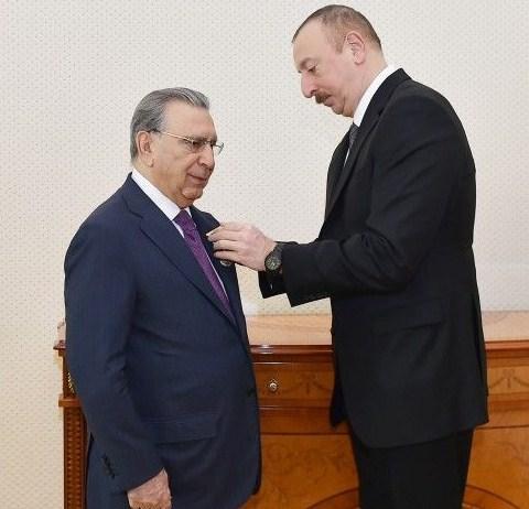 Prezident Ramiz Mehdiyevi "Şöhrət" ordeni ilə təltif etdi