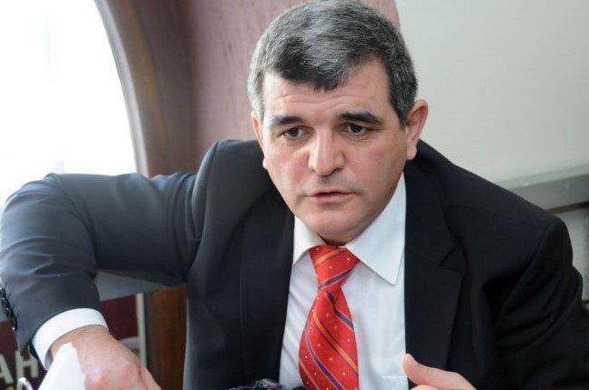 Deputat: “Bəzi icra başçıları biznesmenləri sıxışdırırlar”