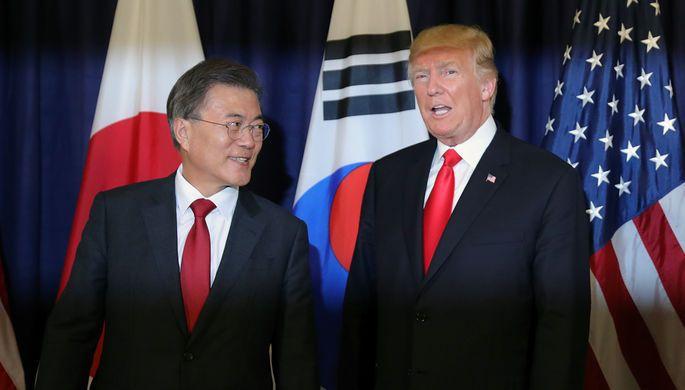 Tramp Cənubi Koreya lideri ilə görüşdü