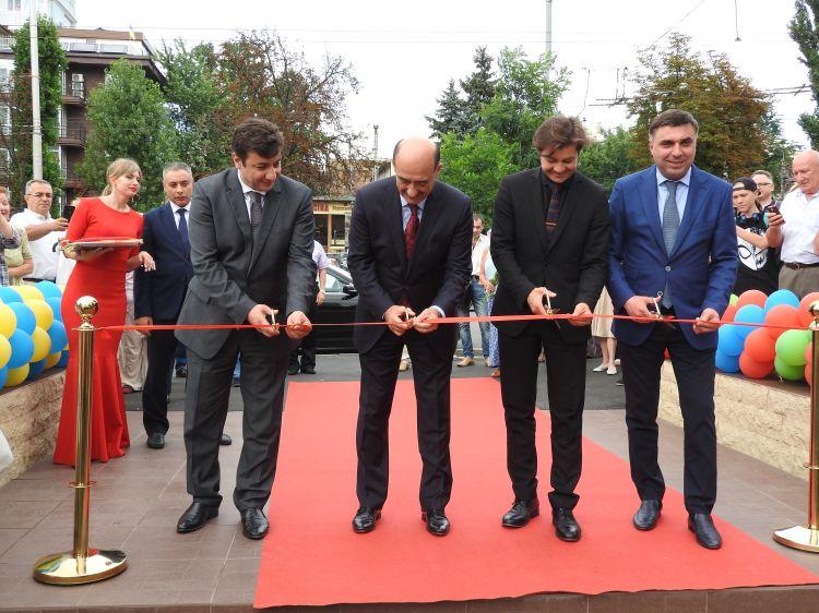 Kiyevdə Müslüm Maqomayev parkının açılışı oldu