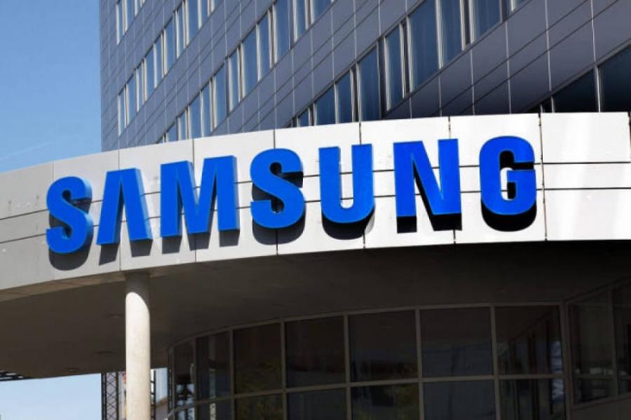 “Samsung” “Galaxy J” smartfonlarının istehsalını dayandırır  