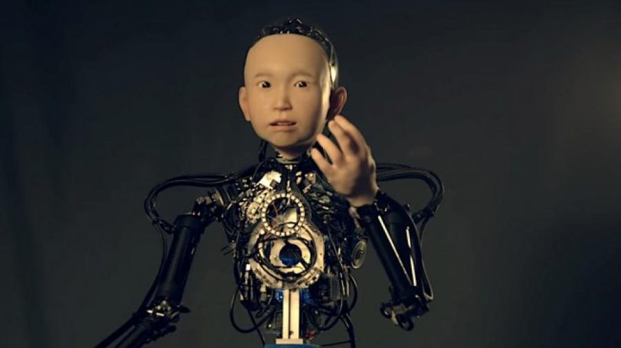 Osaka Universitetinin professoru insanabənzər robot yaratdı