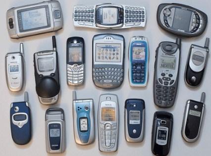 İnternetə çıxışı olmayan mobil telefonların satışı uzun illərdən sonra artıb