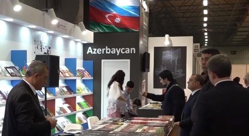 Azərbaycan İstanbuldakı Beynəlxalq Kitab Sərgisində 