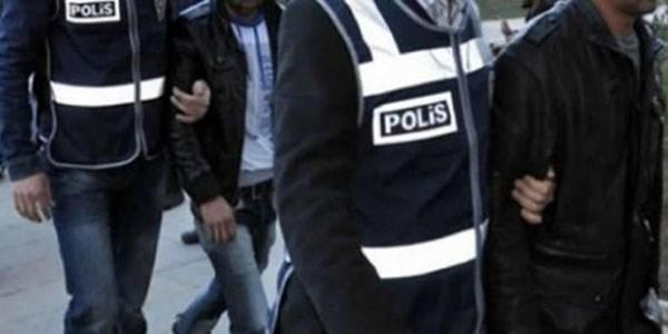 Türkiyədə 100 zabit saxlanıldı