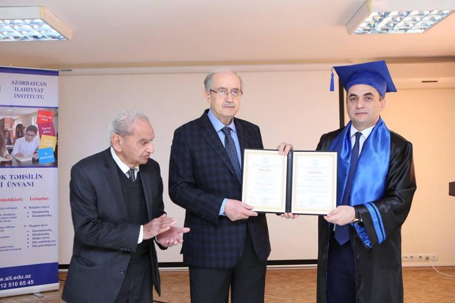İlahiyyat İnstitutu ilk “Fəxri doktor” diplomunu təqdim etdi
