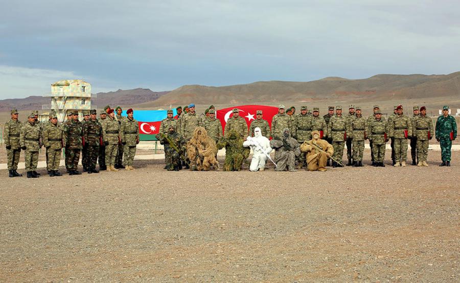 Naxçıvan Qarnizonu qoşunlarında snayper hazırlığı kursu başa çatdı
