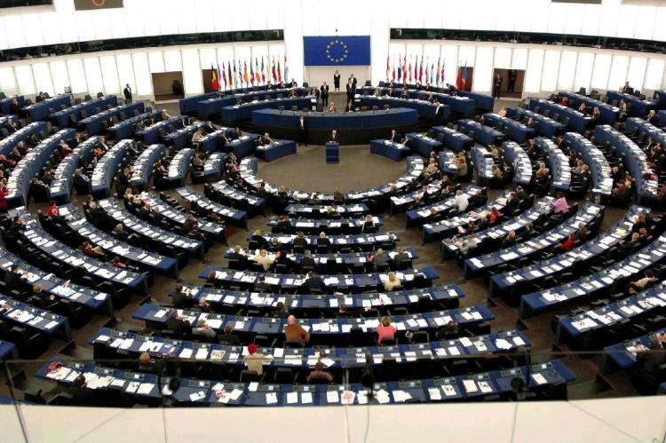 Avropa Parlamenti ikili standartlardan nə vaxt əl çəkəcək?