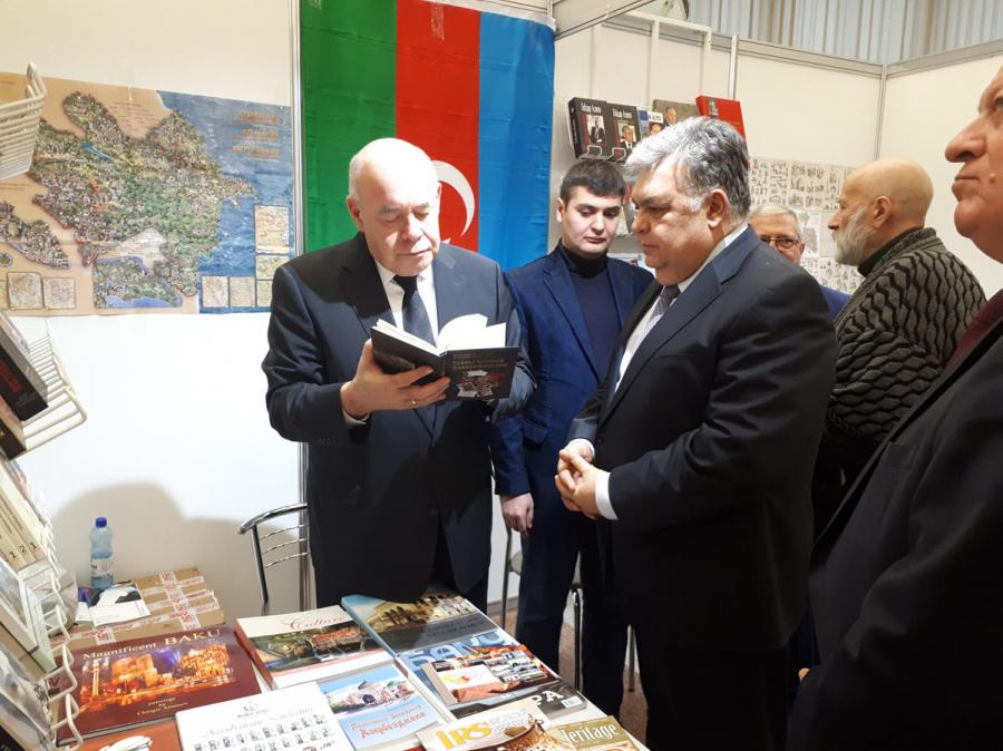 Azərbaycan Belarusda keçirilən beynəlxalq kitab sərgi-yarmarkasında 