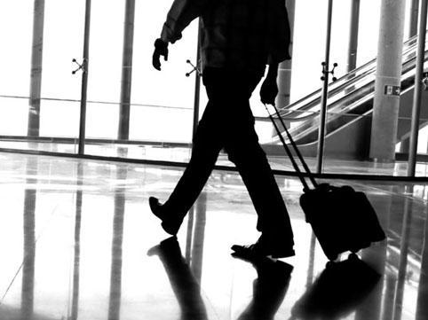 İtaliyada aeroport işçiləri tətil elan ediblər