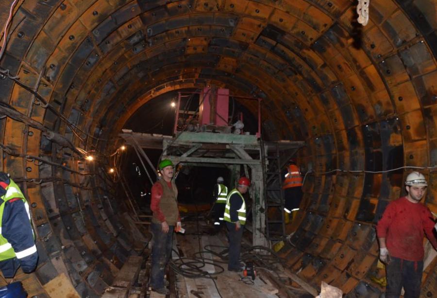 "Avtovağzal" stansiyasını “Xocasən” deposu ilə birləşdirən ikinci tunelin qazıntısı yekunlaşır