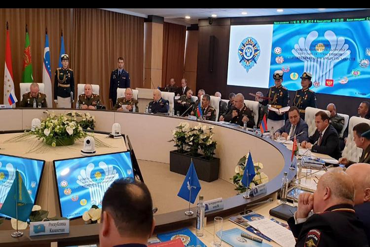 Zakir Həsənov MDB Müdafiə Nazirləri Şurasının növbəti iclasında