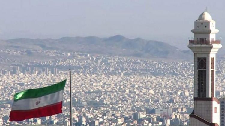 İran XİN: "Britaniya tez zamanda neft tankerini azad etməlidir"