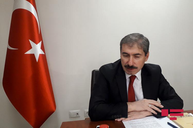 Baş konsul: “15 iyulda türk xalqı dövlətçiliyə sadiqlik nümayiş etdirdi”