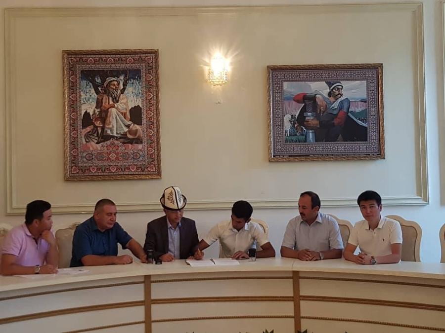 DGTYB ilə Qırğızıstan Milli Yazıçılar Birliyi arasında memorandum - Foto