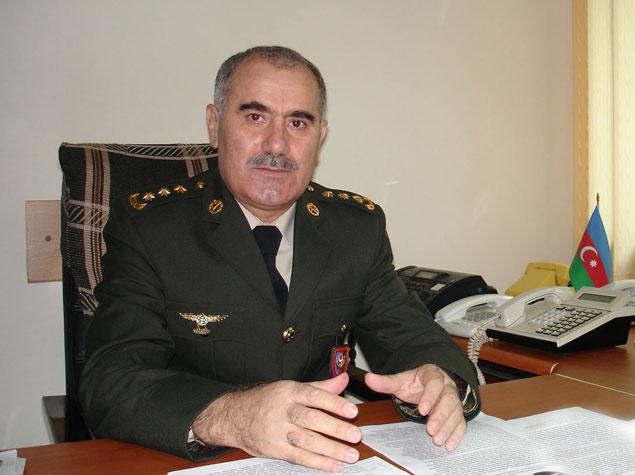 Eldar Sabiroğlu Silahlı Qüvvələrdən tərxis olunması barədə raport yazıb