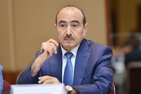 Əli Həsənov: "Azərbaycan hakimiyyəti bütün situasiyaya nəzarət etmək gücündədir" 