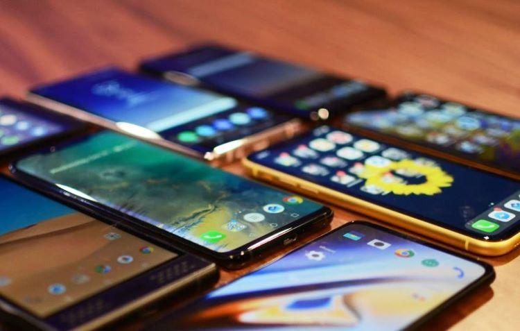Mobil qurğular bazarında "Samsung" və “Apple”ın payları azalıb