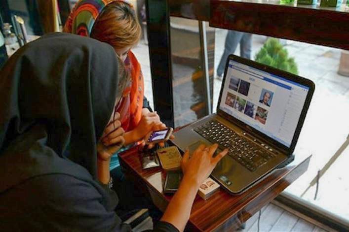 İranda internet qismən bərpa olundu 