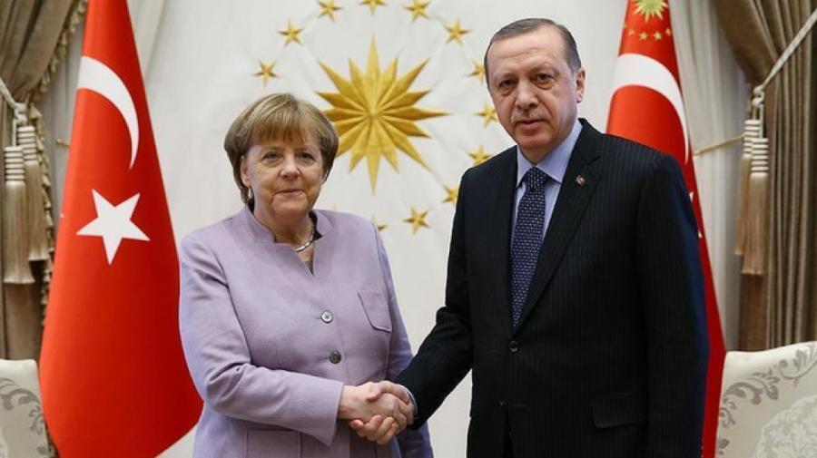 Angela Merkel gələn həftə İstanbula səfər edəcək