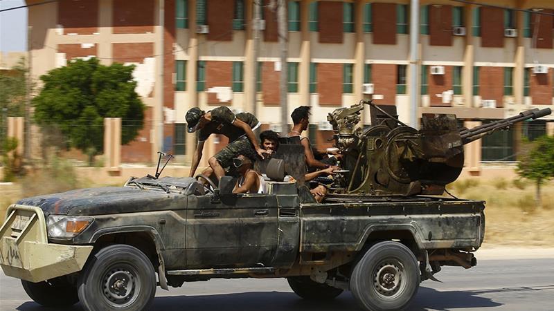 Liviya Milli Ordusu Tripolini vurdu