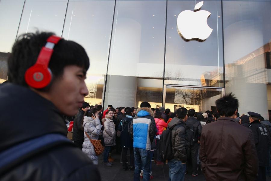 “Apple” Çindəki mağazalarının fəaliyyətini müvəqqəti dayandırıb