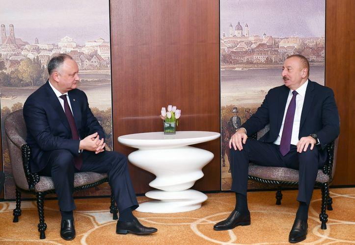 İlham Əliyev Moldova prezidenti ilə görüşdü - Yenilənib 