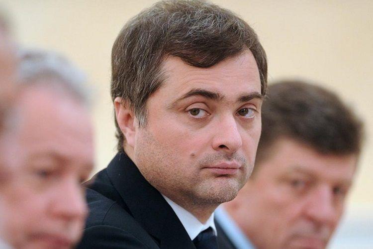 Putin Vladislav Surkovu prezidentin köməkçisi vəzifəsindən azad edib