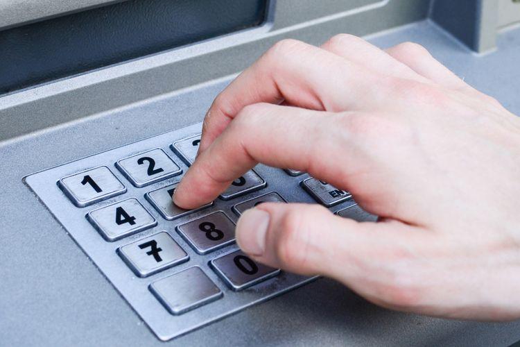 Bankomat və Post-terminalların sayı açıqlandı