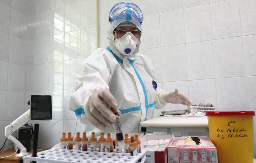 Rusiya alimləri COVID-19 virusuna qarşı vaksini öz üzərlərində sınaqdan keçirdilər