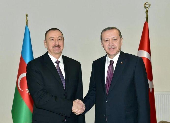 Azərbaycan və Türkiyə Prezidentləri arasında telefon danışığı oldu