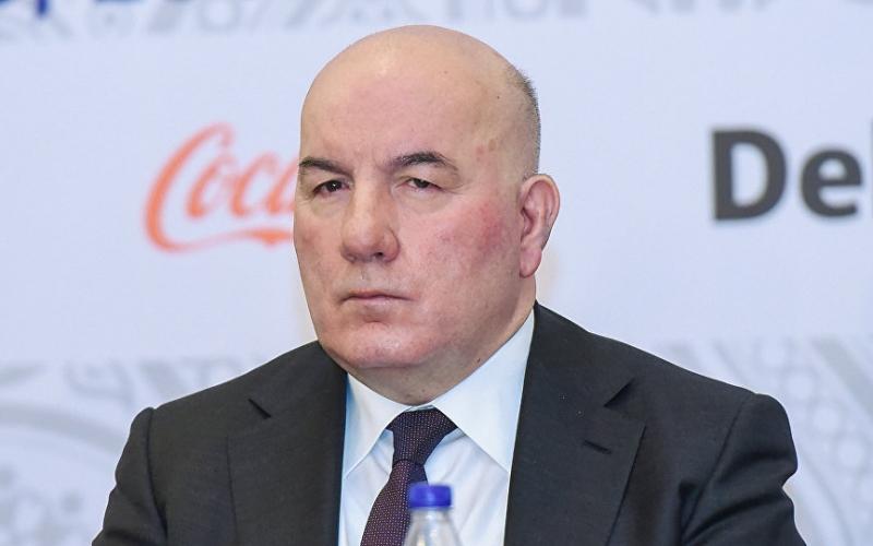 Elman Rüstəmov: "Bağlanan banklarda qorunan əmanətlər 680 milyon manatdır"