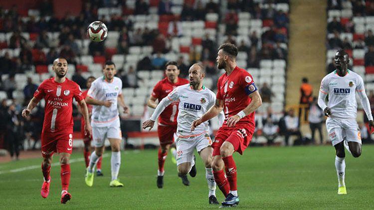 “Alanyaspor” ilk dəfə Türkiyə kubokunun finalına yüksəlib