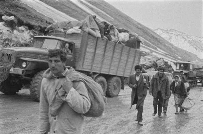 1988-ci ildə Ermənistandan qaçan azərbaycanlı: "Bizi ölümlə hədələyirdilər"