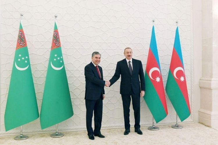 Azərbaycan və Türkmənistan prezidentləri arasında telefon danışığı oldu