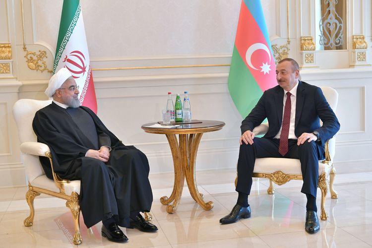 Azərbaycan və İran prezidentləri arasında telefon danışığı 