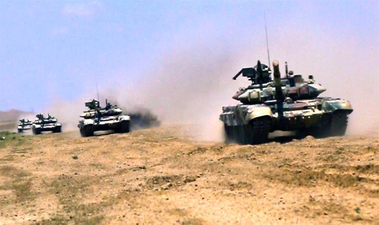 Tank bölmələri artilleriya ilə təlim-döyüş tapşırıqlarını icra edir -  Video