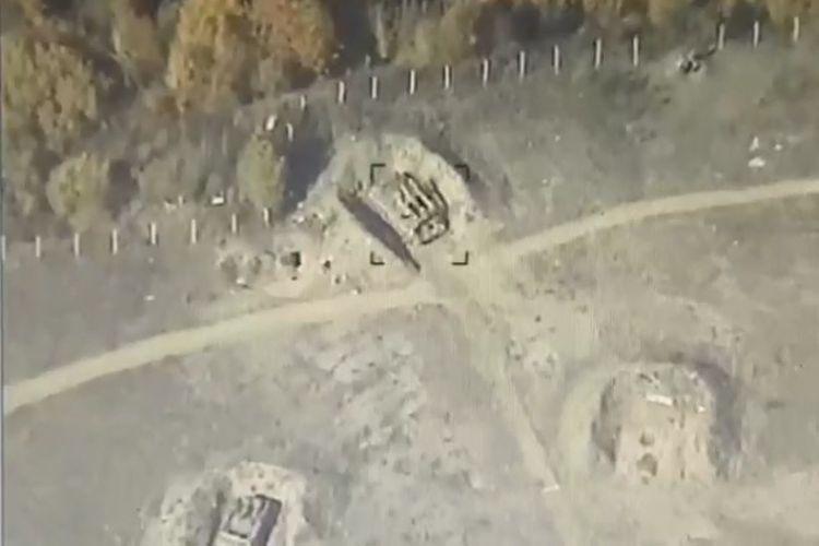 Ermənistan ordusuna məxsus “KUB” zenit-raket kompleksi məhv edildi - Video