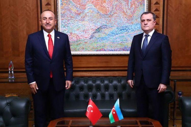 Azərbaycan və Türkiyə XİN başçıları arasında telefon danışığı oldu -Yenilənib