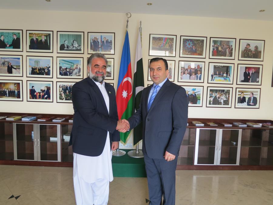 Səfir Pakistanın spikeri ilə görüşüb- Foto