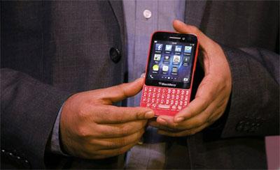 “BlackBerry” mobil telefon biznesindən imtina edə bilər