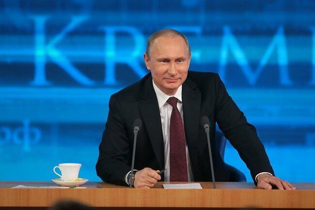 Putin: “Ukrayna uçuruma doğru irəliləyir” 
