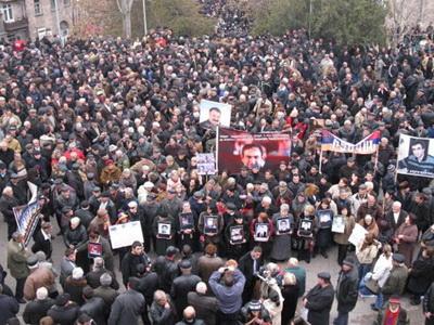 Ermənistan müxalifəti payız "hücumuna" hazırlaşır